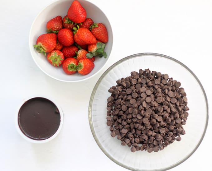 ingredients for chocolate covered strawberry fudge