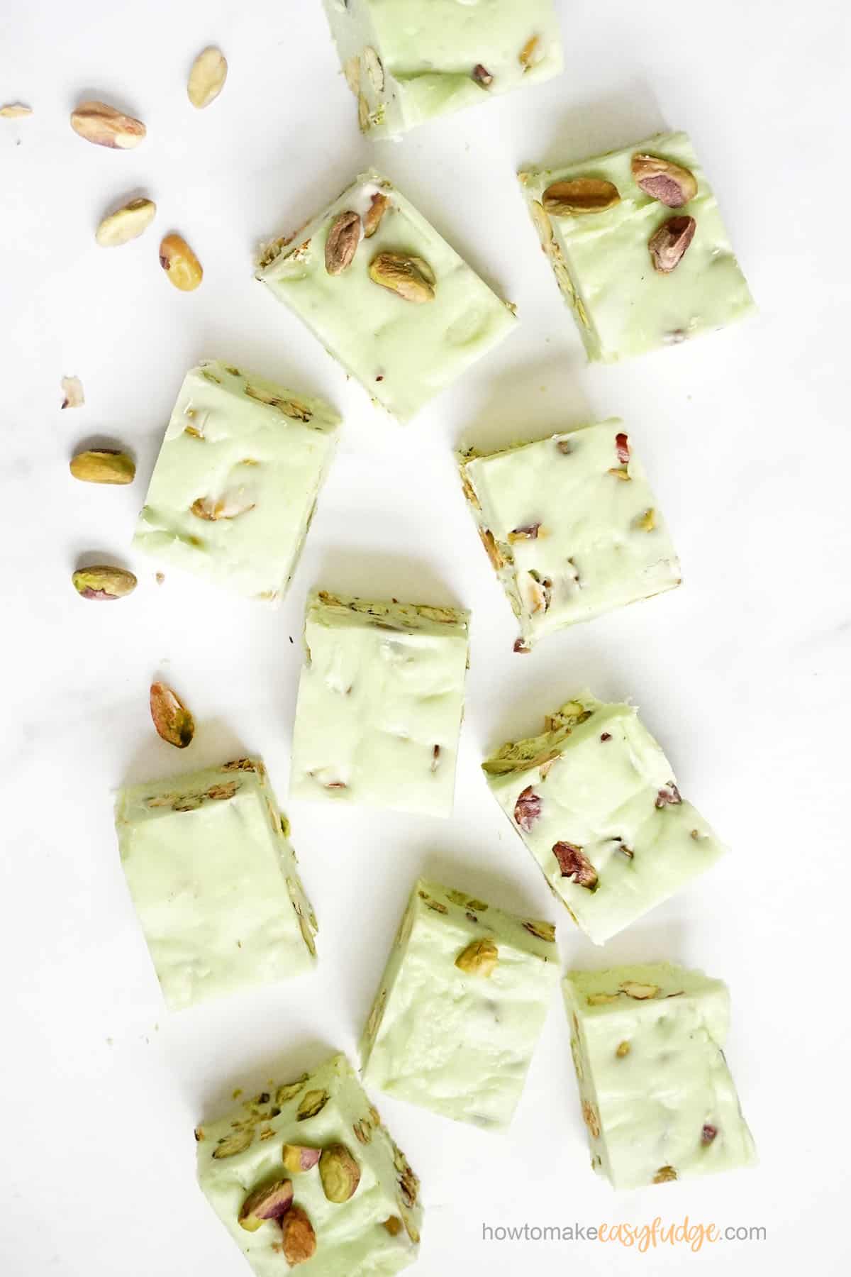 easy fudge with pistachios